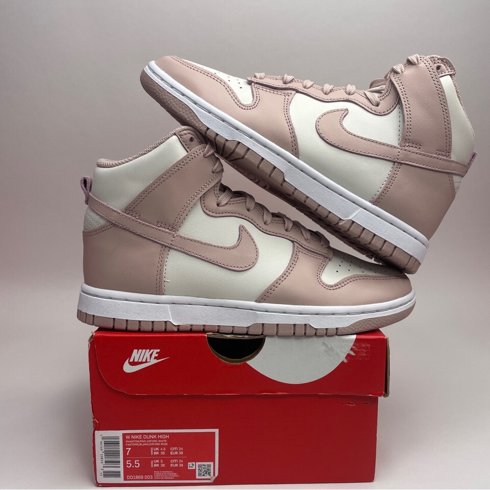 Nike Dunk High WMNS “Pink Oxford” 2023 - Picture 1 of 3